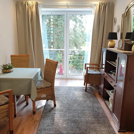 Familienfreundliche Gruene Oase Im Essener Sueden Apartment *