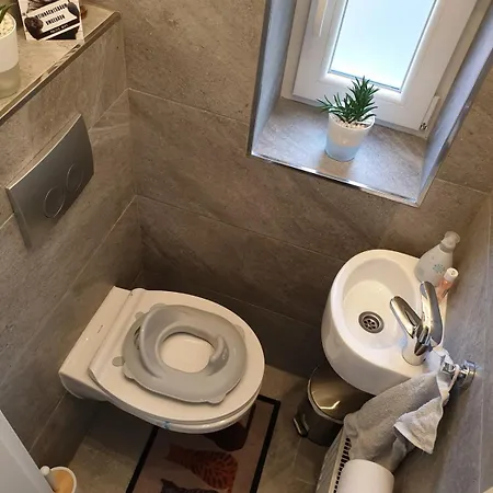 Familienfreundliche Gruene Oase Im Essener Sueden 埃森