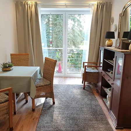 Familienfreundliche Gruene Oase Im Essener Sueden 埃森