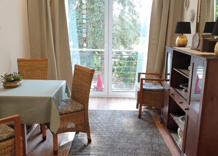 Familienfreundliche Gruene Oase Im Essener Sueden Appartement *