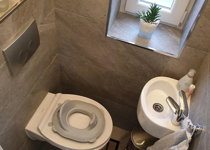 Familienfreundliche Gruene Oase Im Essener Sueden 埃森